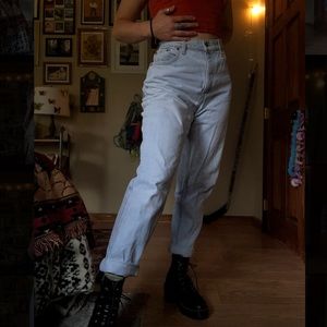 Levi’s 551 High-Waisted Jeans